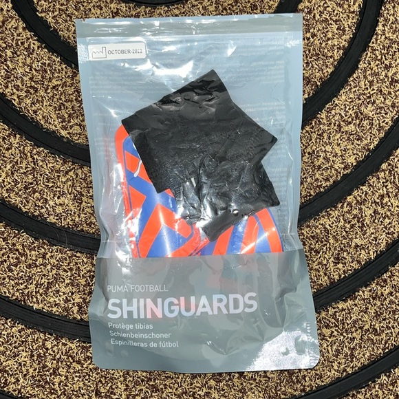 Toddler Soccer Shinguards - Picture 2 of 3